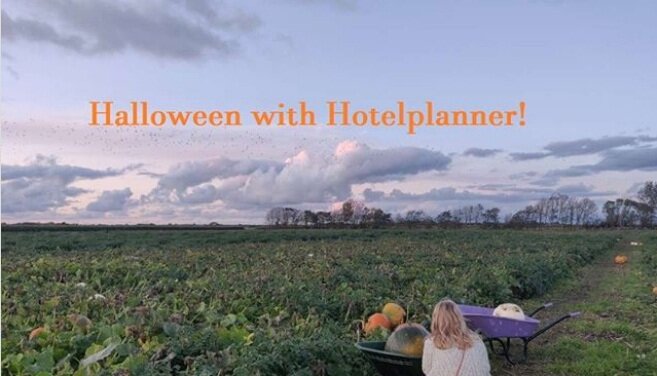 Hotel Planner, Halloween Giveaway
